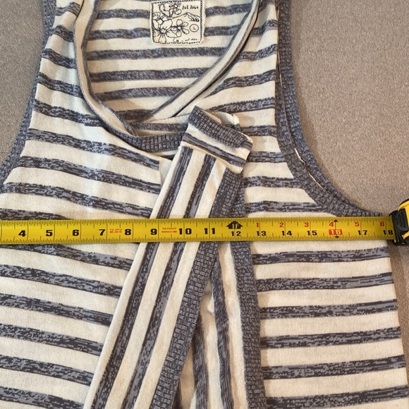 Fat Face - Ladies Sleeveless open cardigan. Size L - Picture 6 of 7